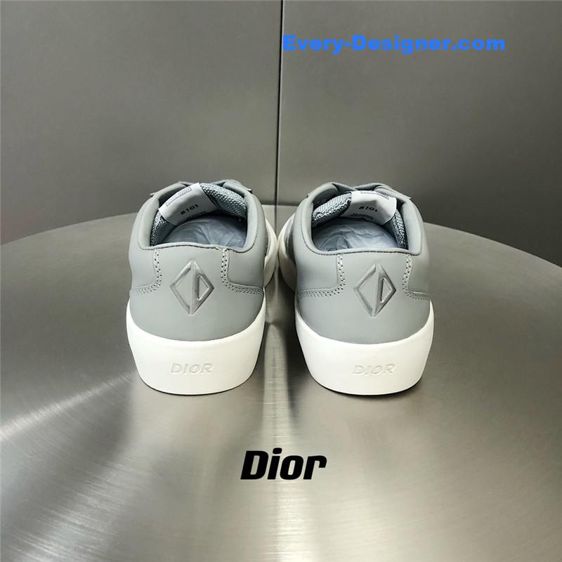 D10r low top sneakers