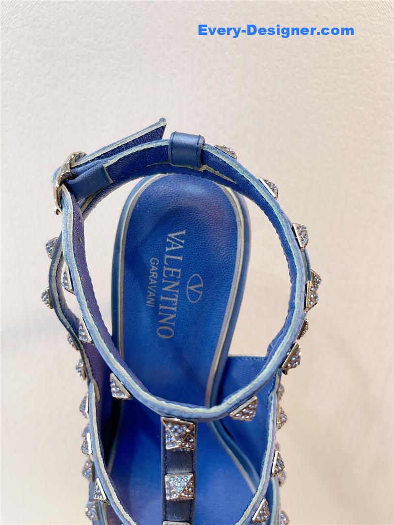 Va1e*ntin0 spring summer versatile sandals