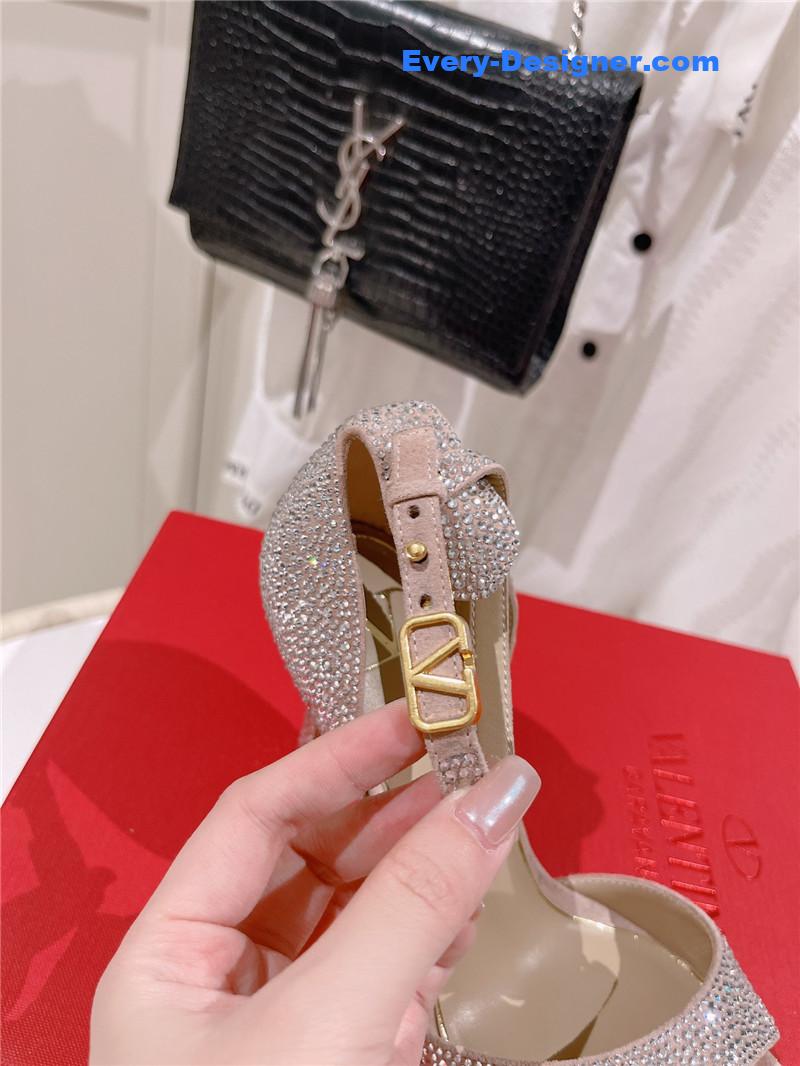 Va1e*ntin0 embossed sandals