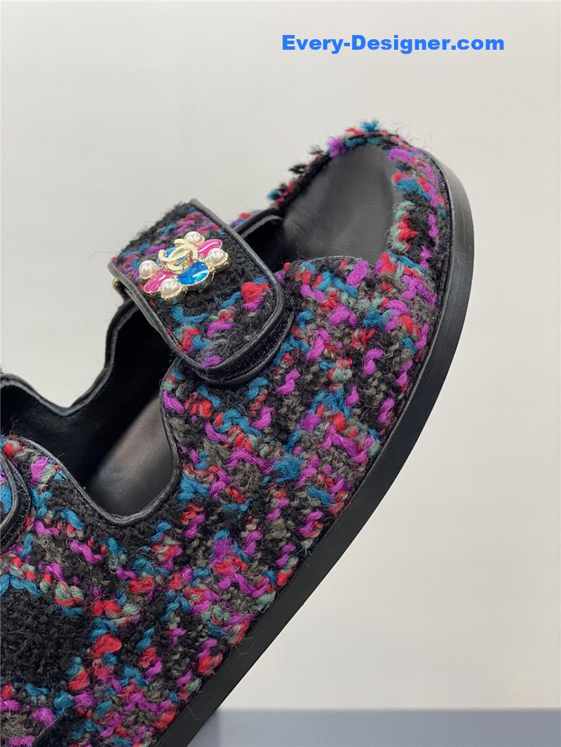 CC classic pearl buckle Velcro sandals