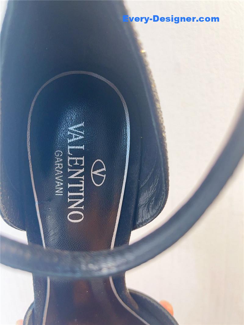 Va1e*ntin0 spring summer versatile sandals