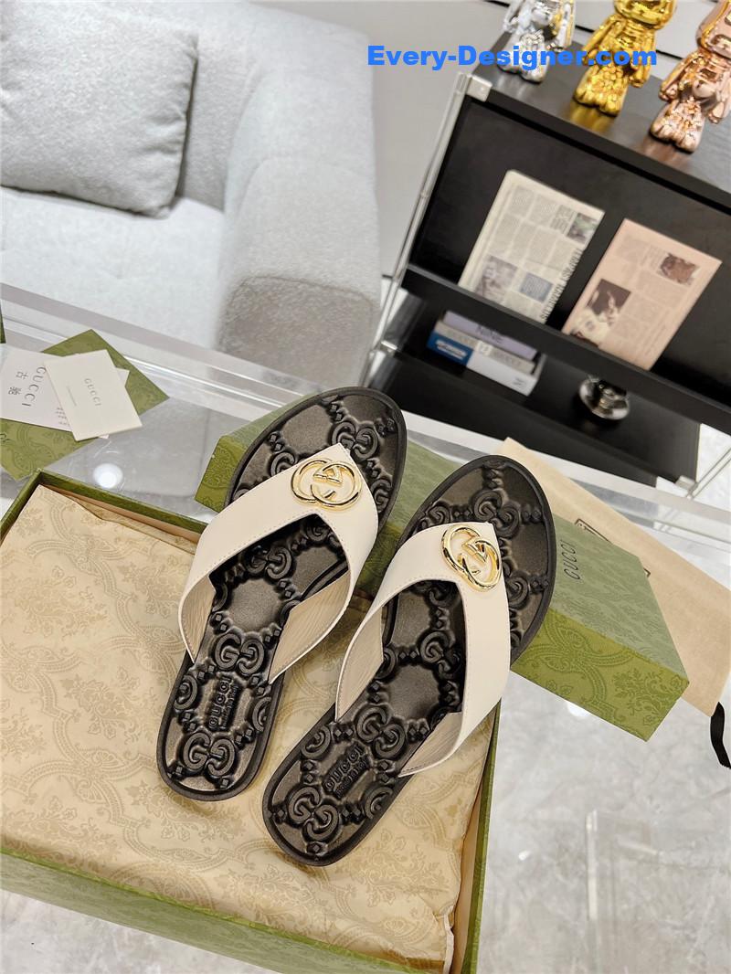 Gvc*1 interlocking double g flip flops