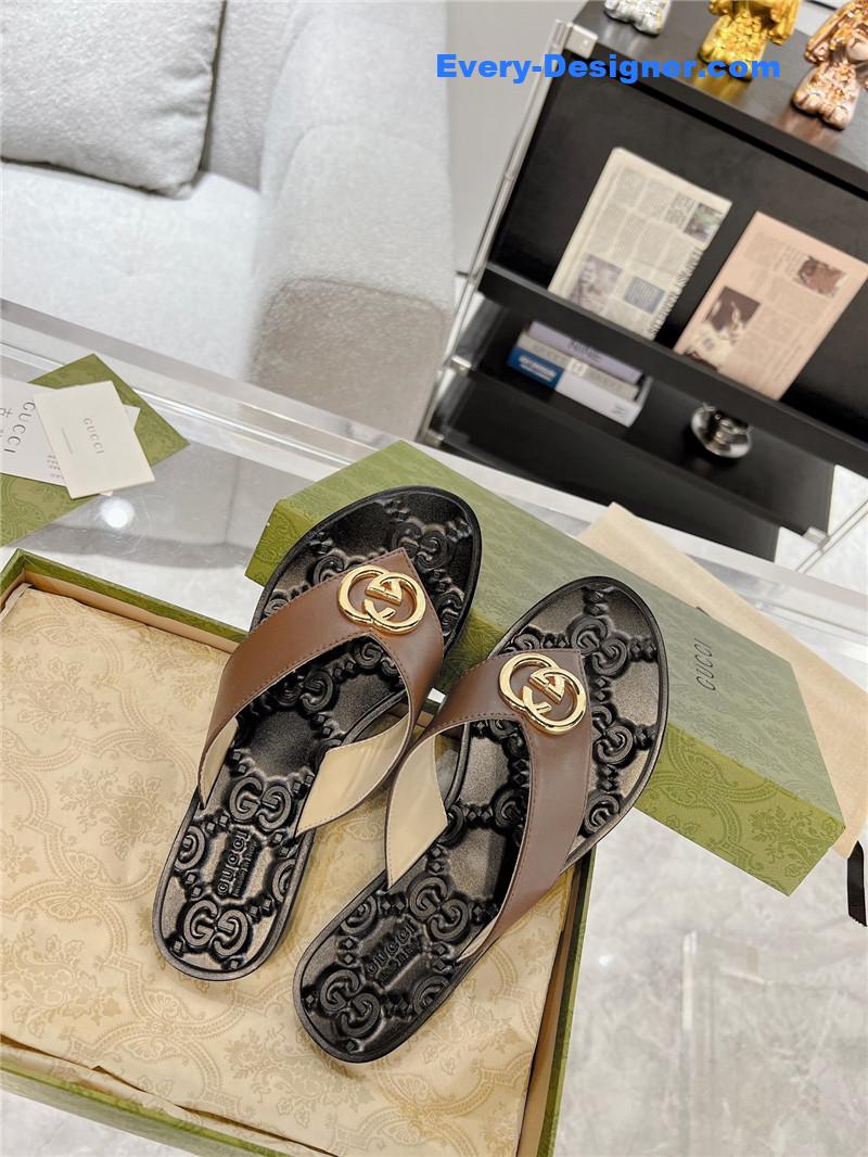 Gvc*1 interlocking double g flip flops