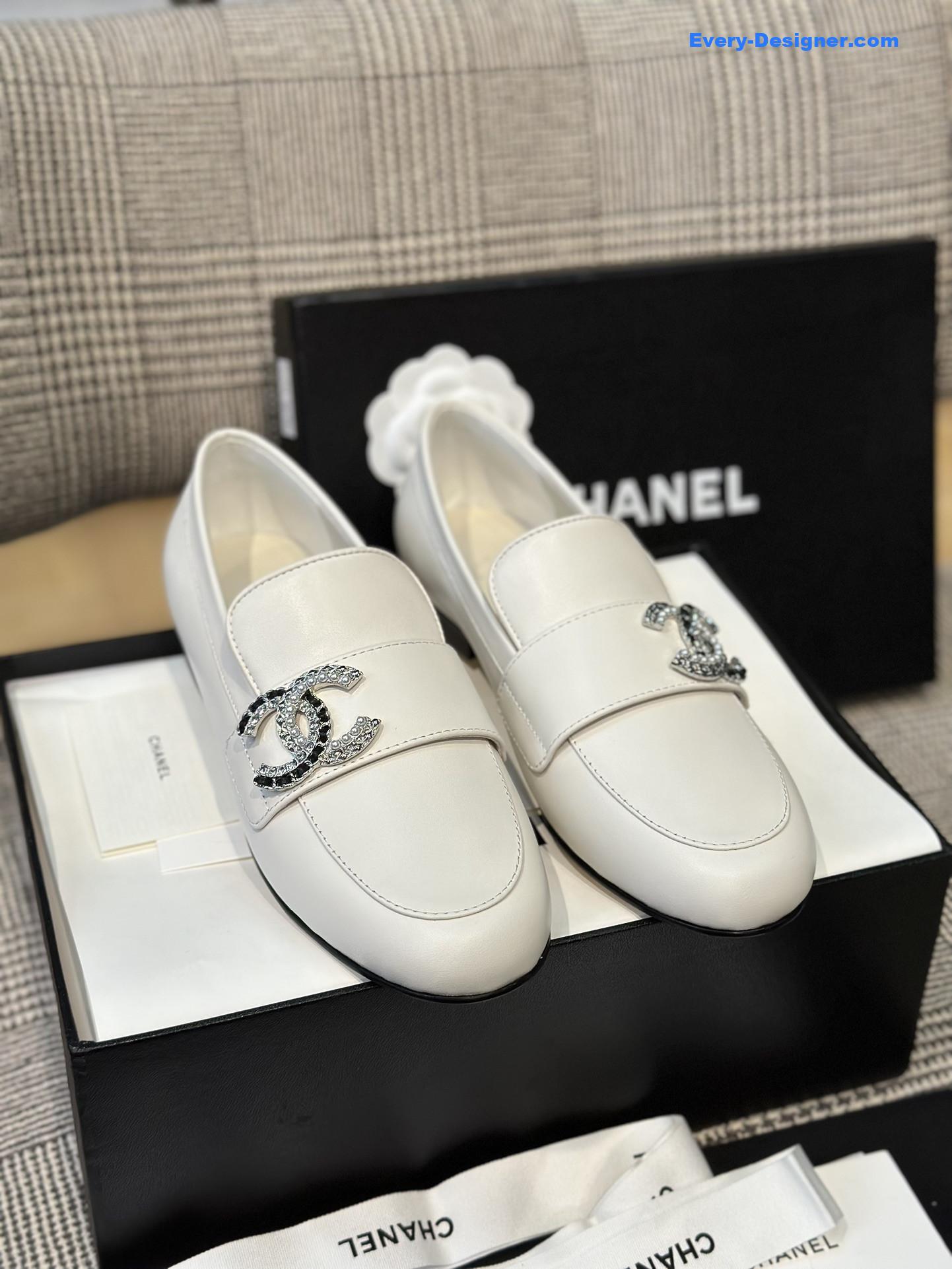 CC spring and summer crystal double c loafers