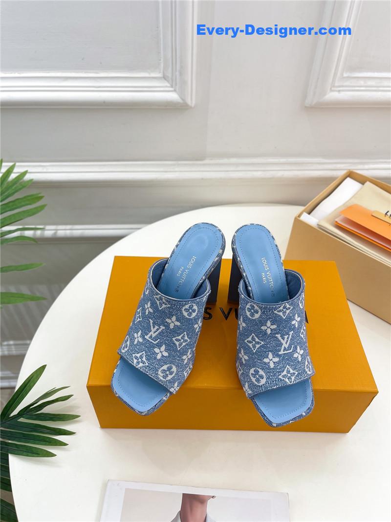 l0vis Vvtt0n lv plum blossoms and slippers