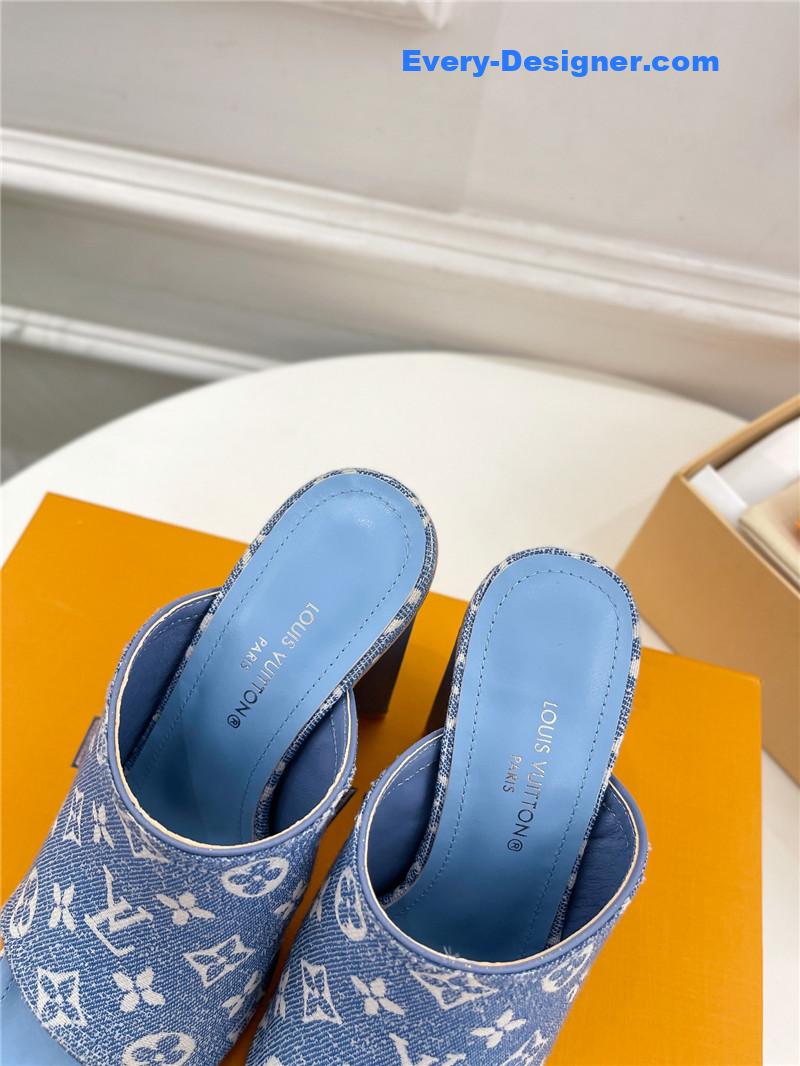 l0vis Vvtt0n lv plum blossoms and slippers