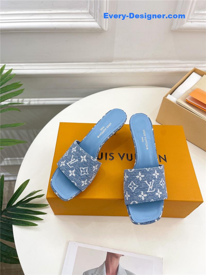 l0vis Vvtt0n lv latest slippers