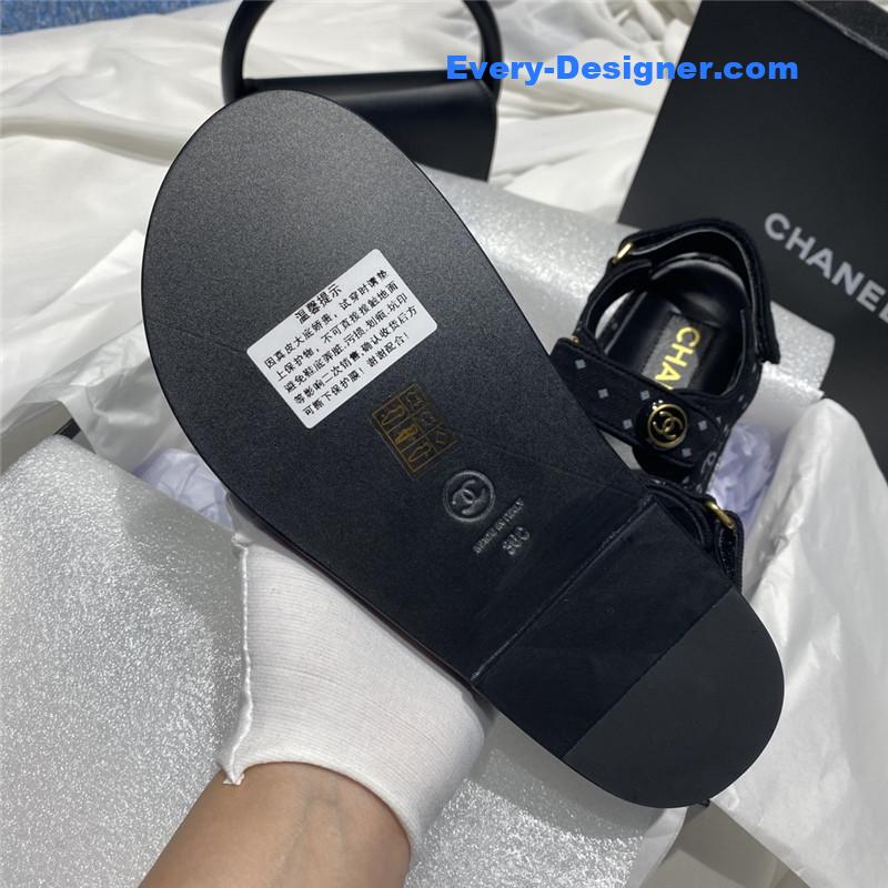 CC new Velcro sandals