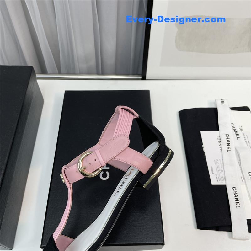 CC classic chain accessories sandals