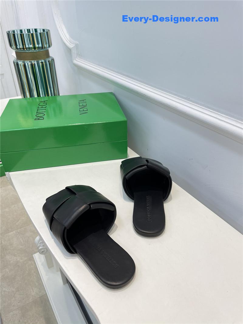b0tt*ga Ven*ta patch slides