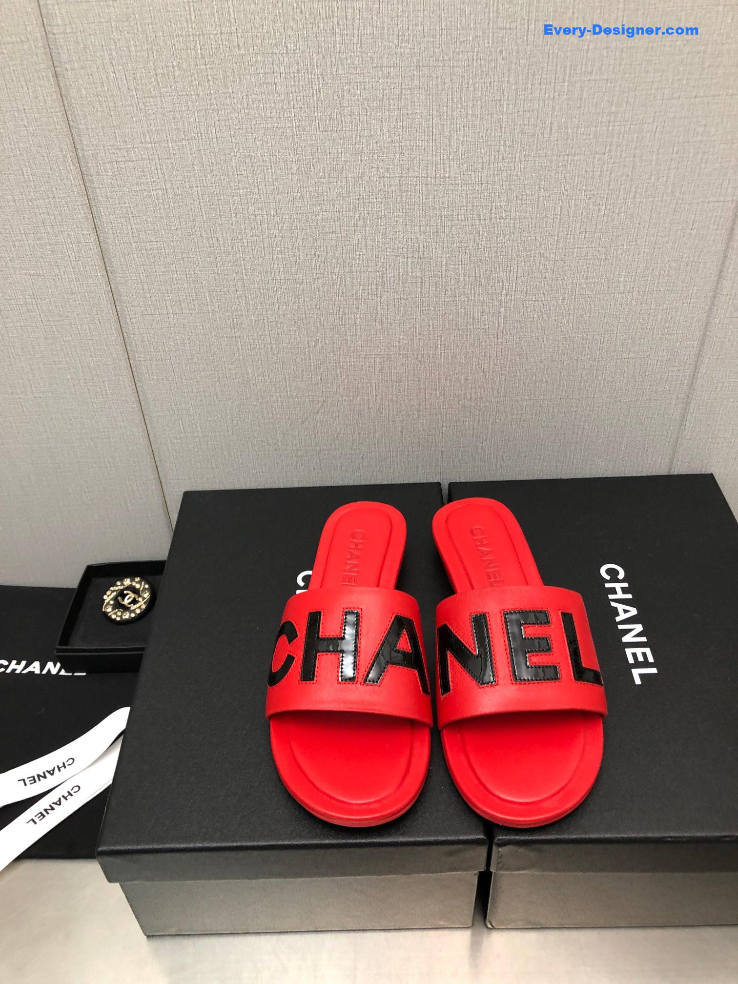 CC color matching letter leather buckle slippers