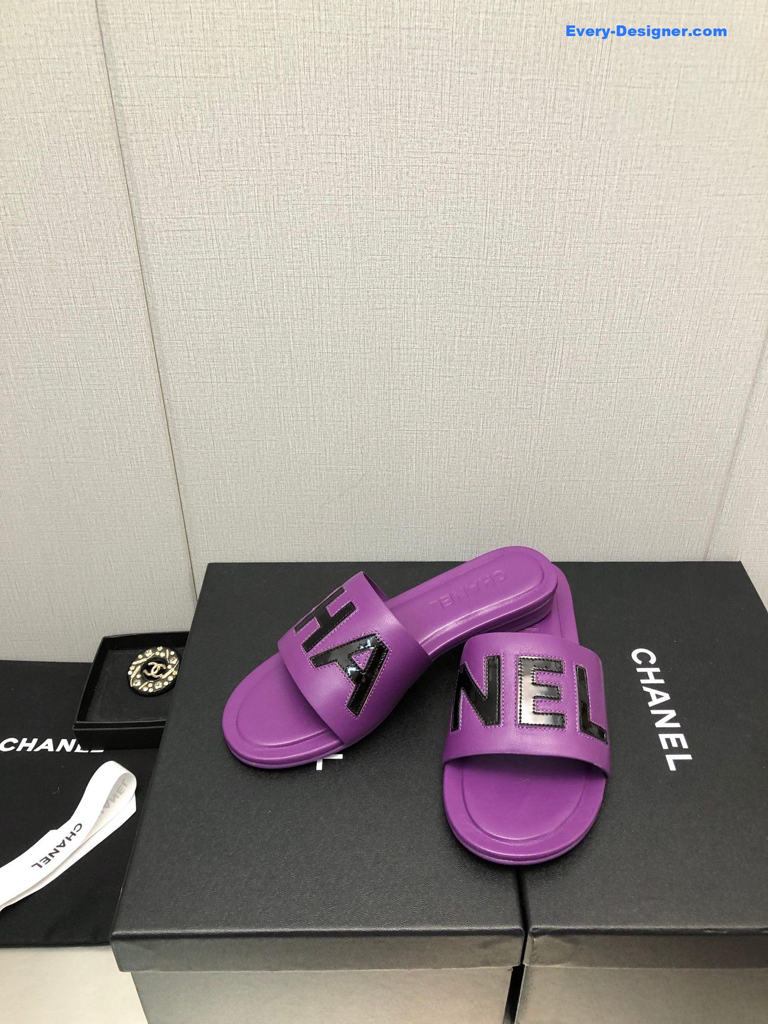 CC color matching letter leather buckle slippers