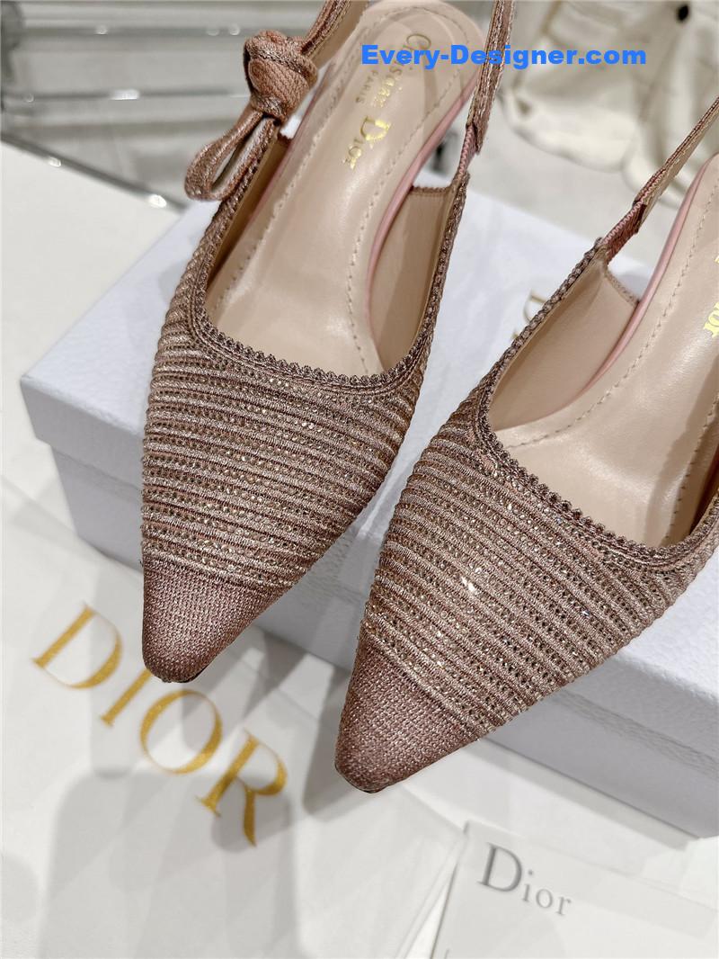 D10r kitten heel high heels