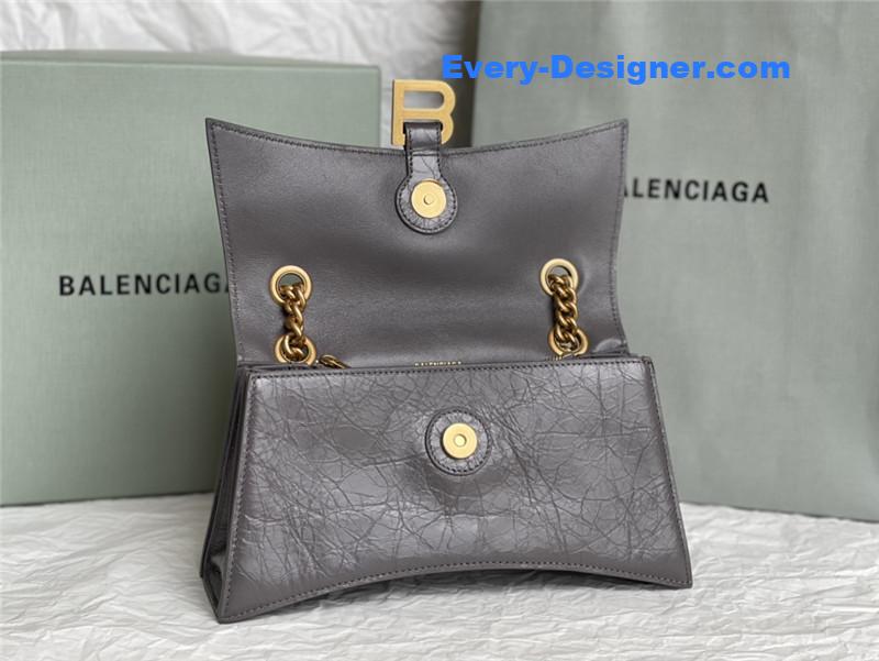 Ba1en*iaga crush small chain bag