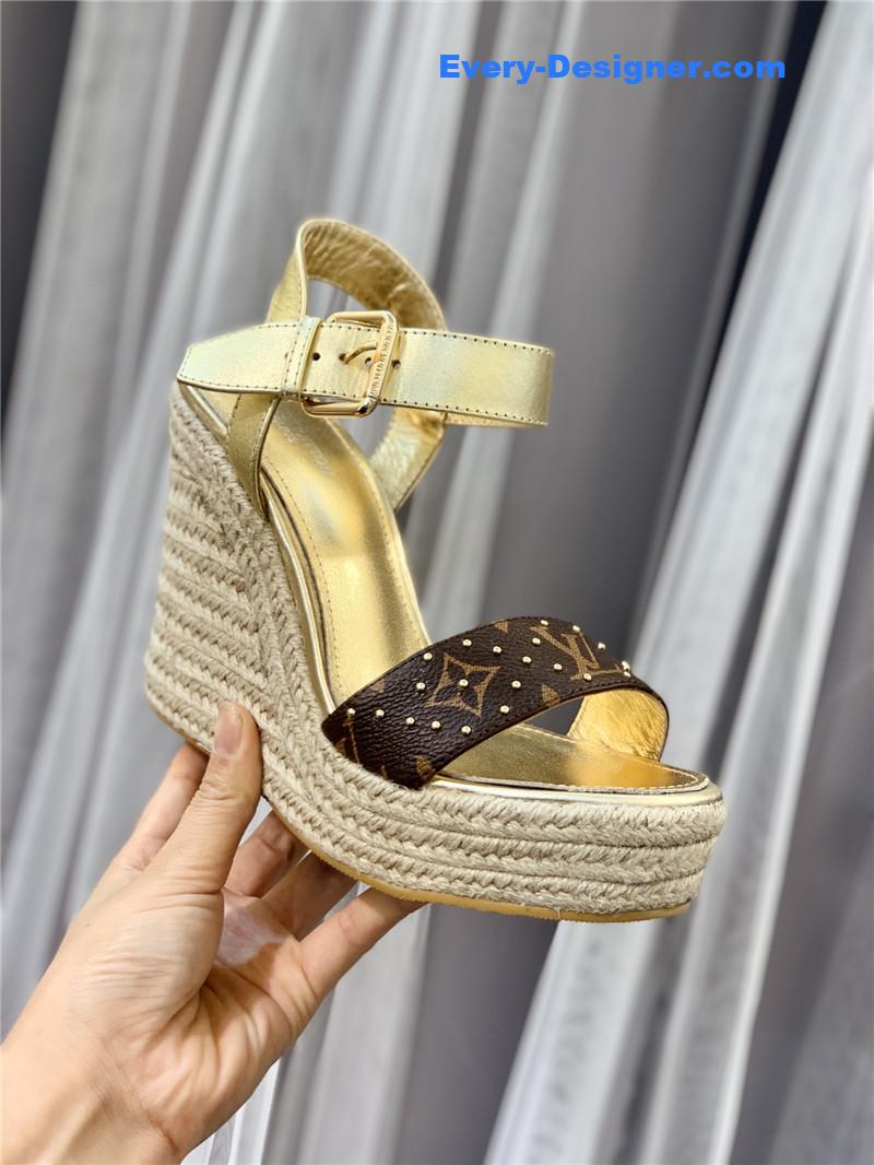 l0vis vvtt0n lv hot D1am0nd wedge sandals