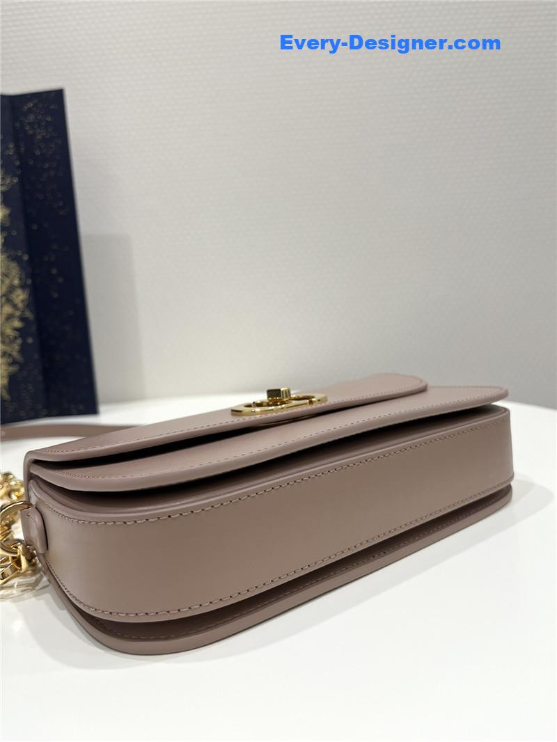 D10r 30 montaigne avenue bag