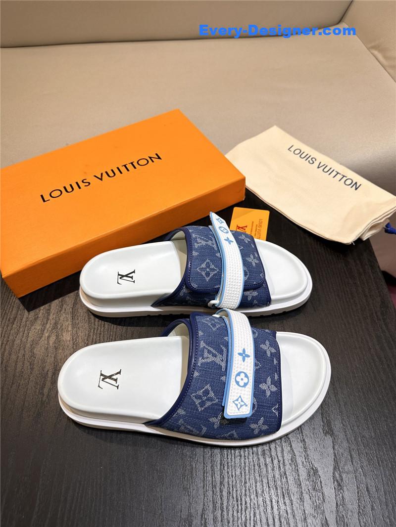 l0vis Vvtt0n lv sandals