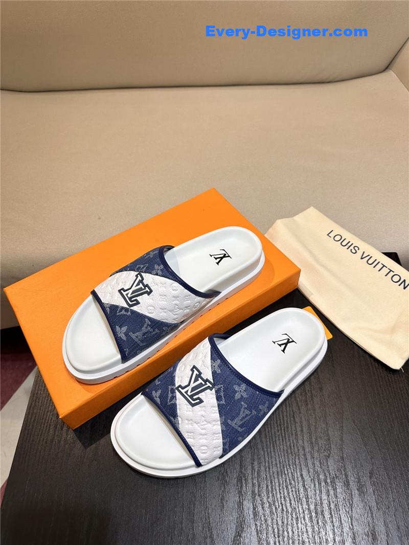 l0vis Vvtt0n lv sandals