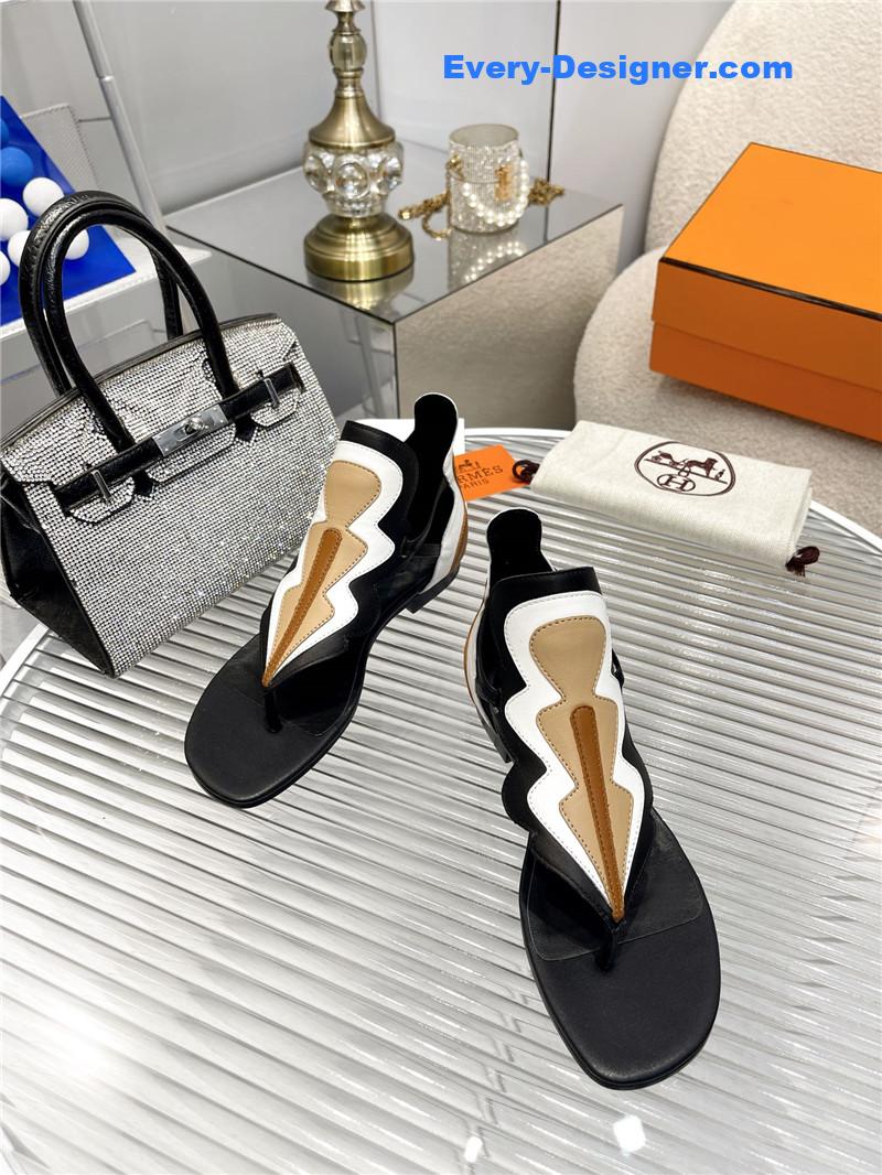H**me5 color block sandals