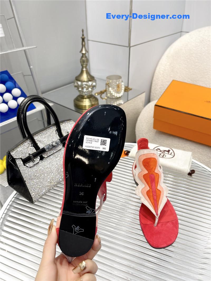 H**me5 color block sandals
