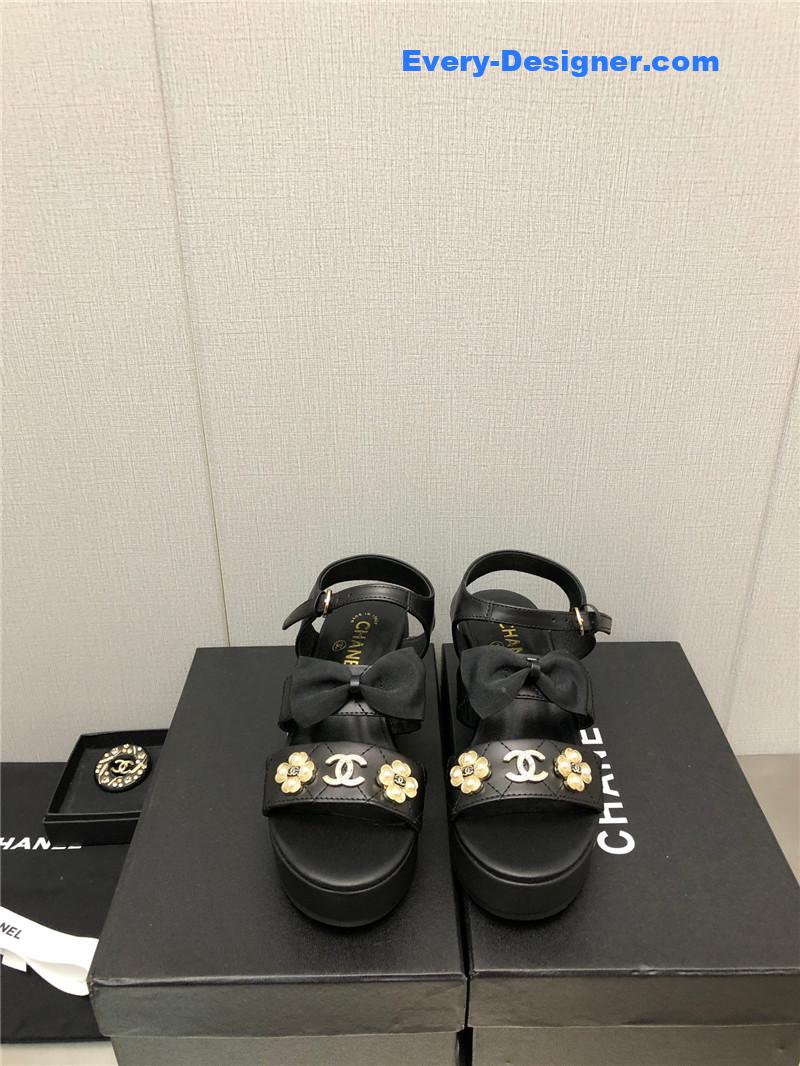 CC top sandals