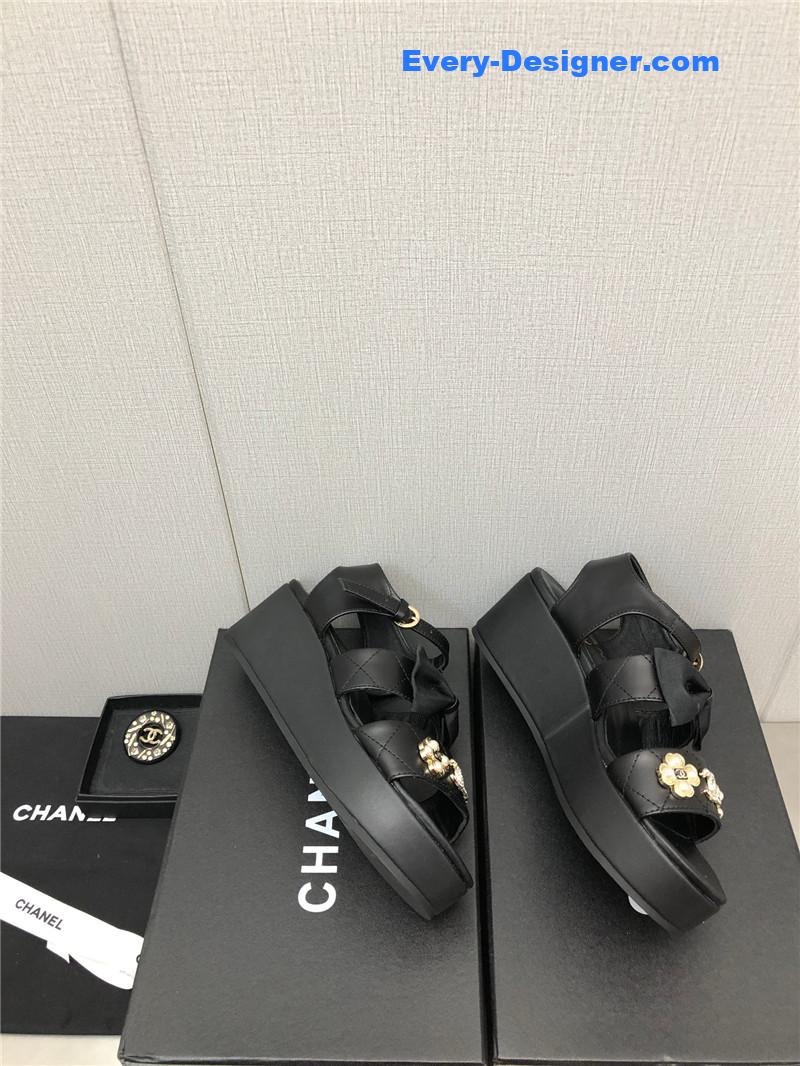 CC top sandals
