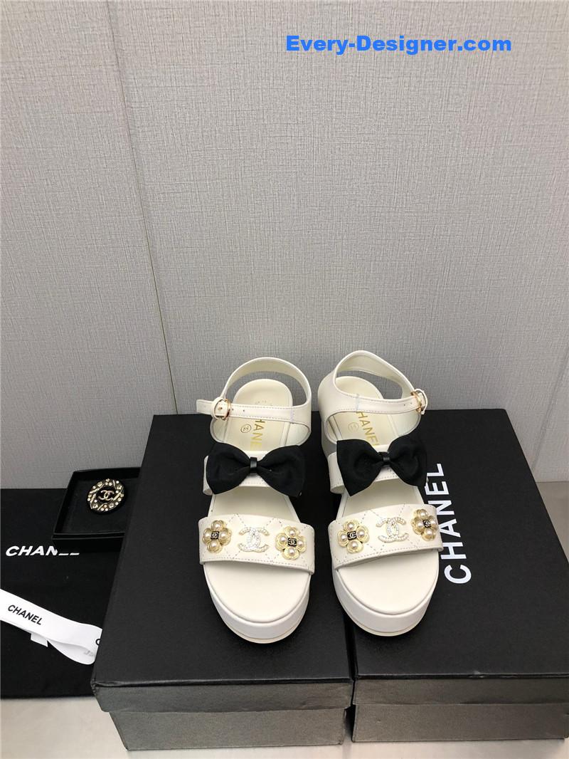 CC top sandals