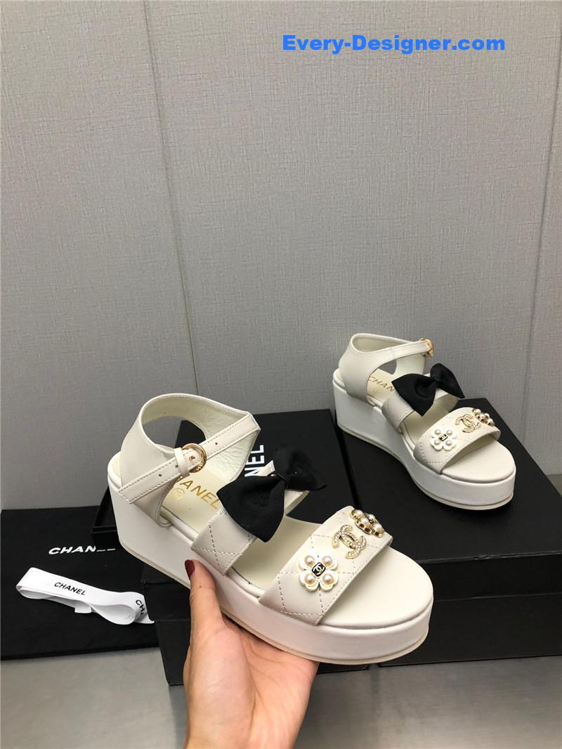 CC top sandals