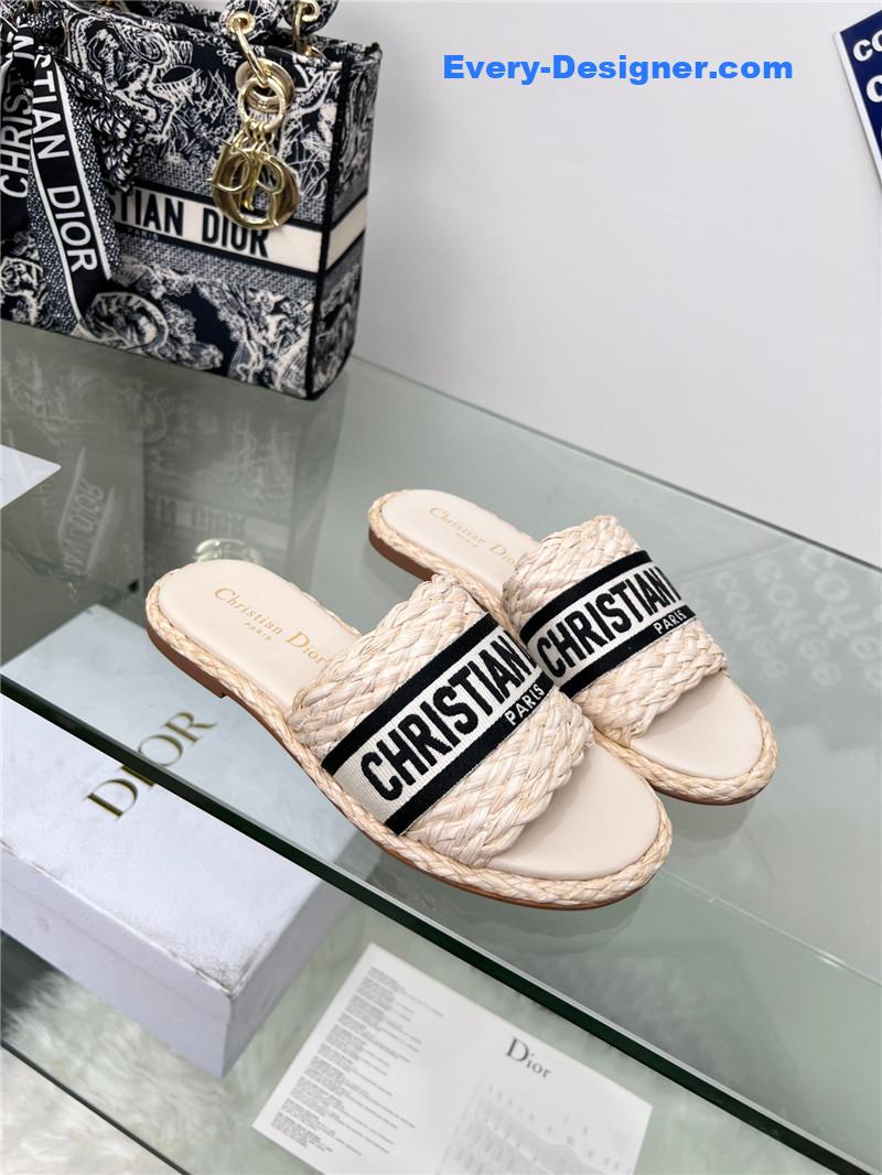 D10r catwalk new slippers