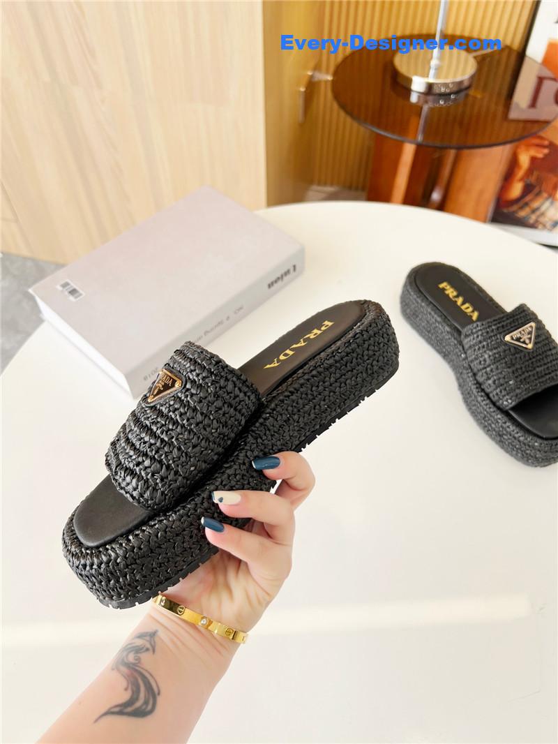 Pra*a hand-woven slippers