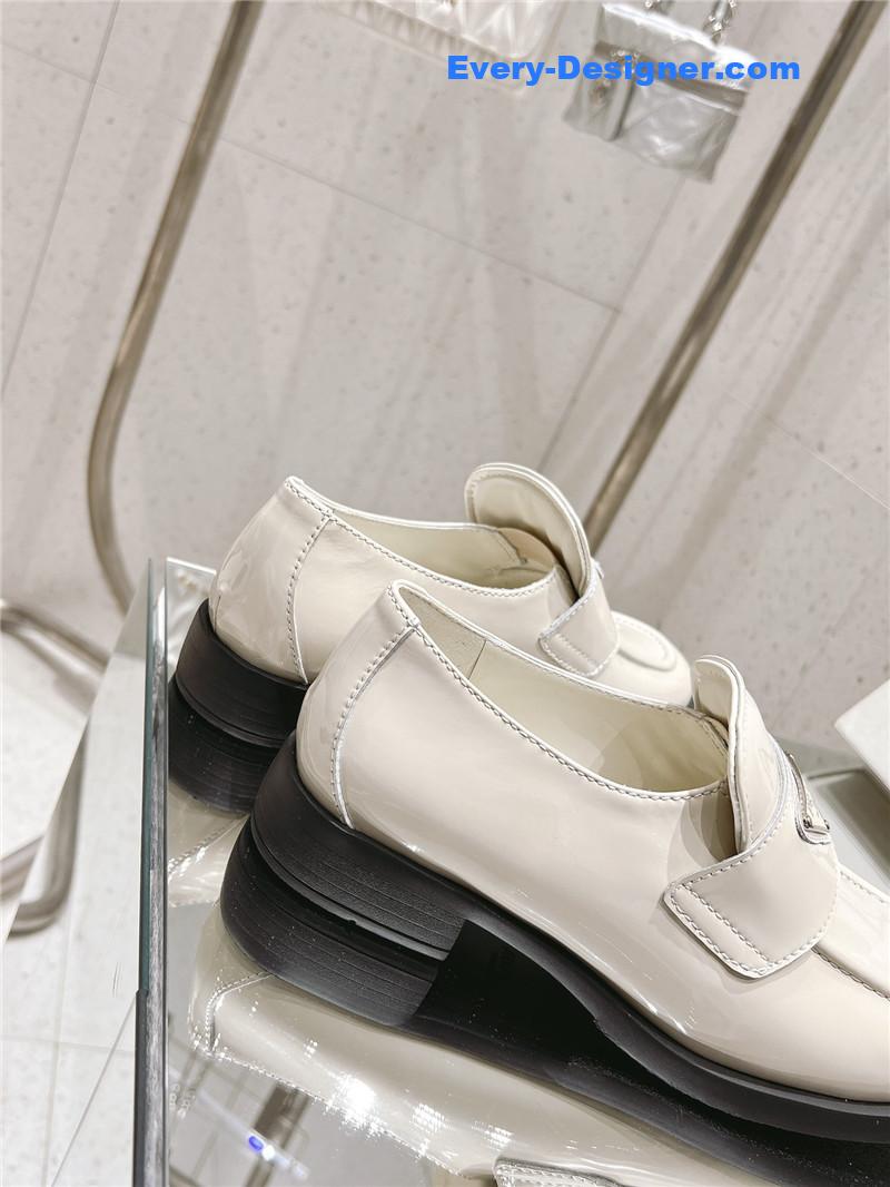 Pra*a patent leather loafers