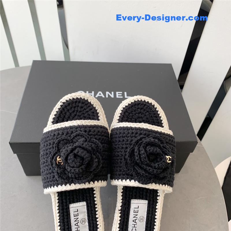 CC crochet honey slippers