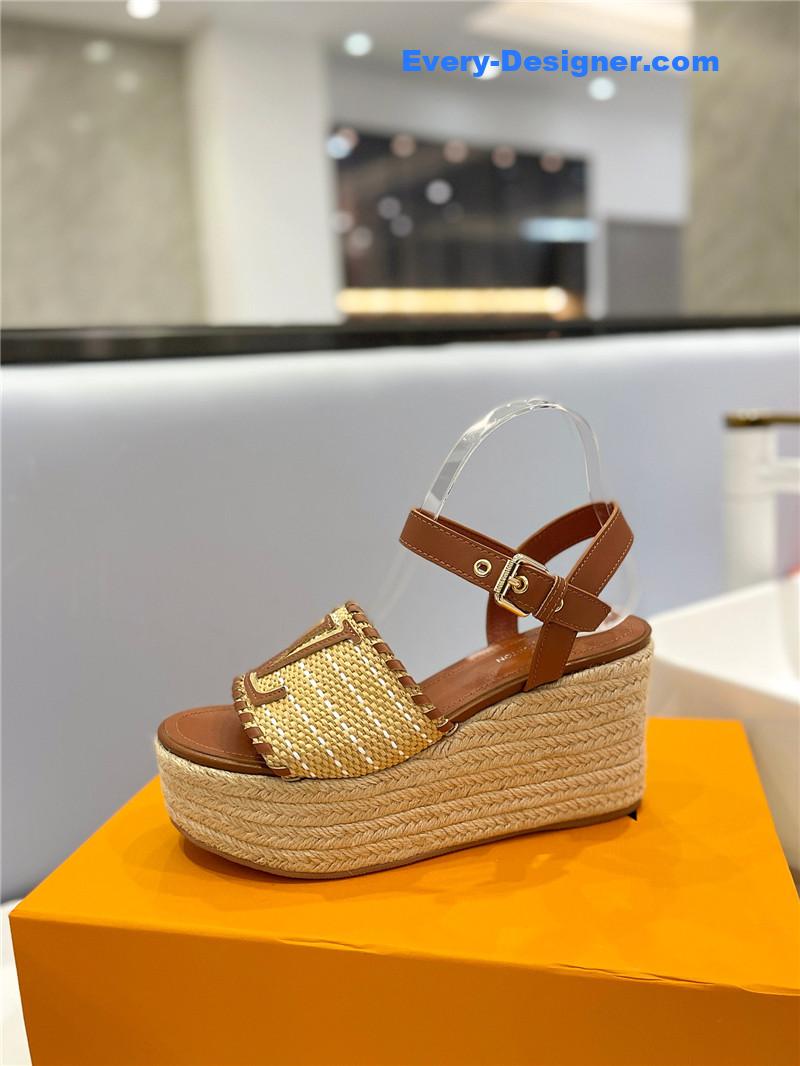 l0vis Vvtt0n lv platform sandals