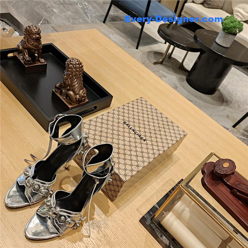 Ba1en*iaga studded fishmouth sandals