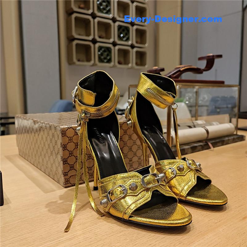 Ba1en*iaga studded fishmouth sandals