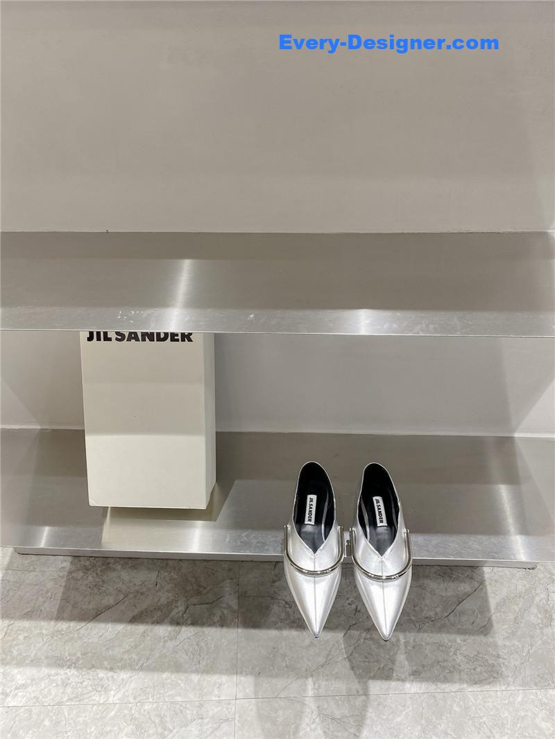 jil sander jil sander pointed toe flat retro buckle shoes