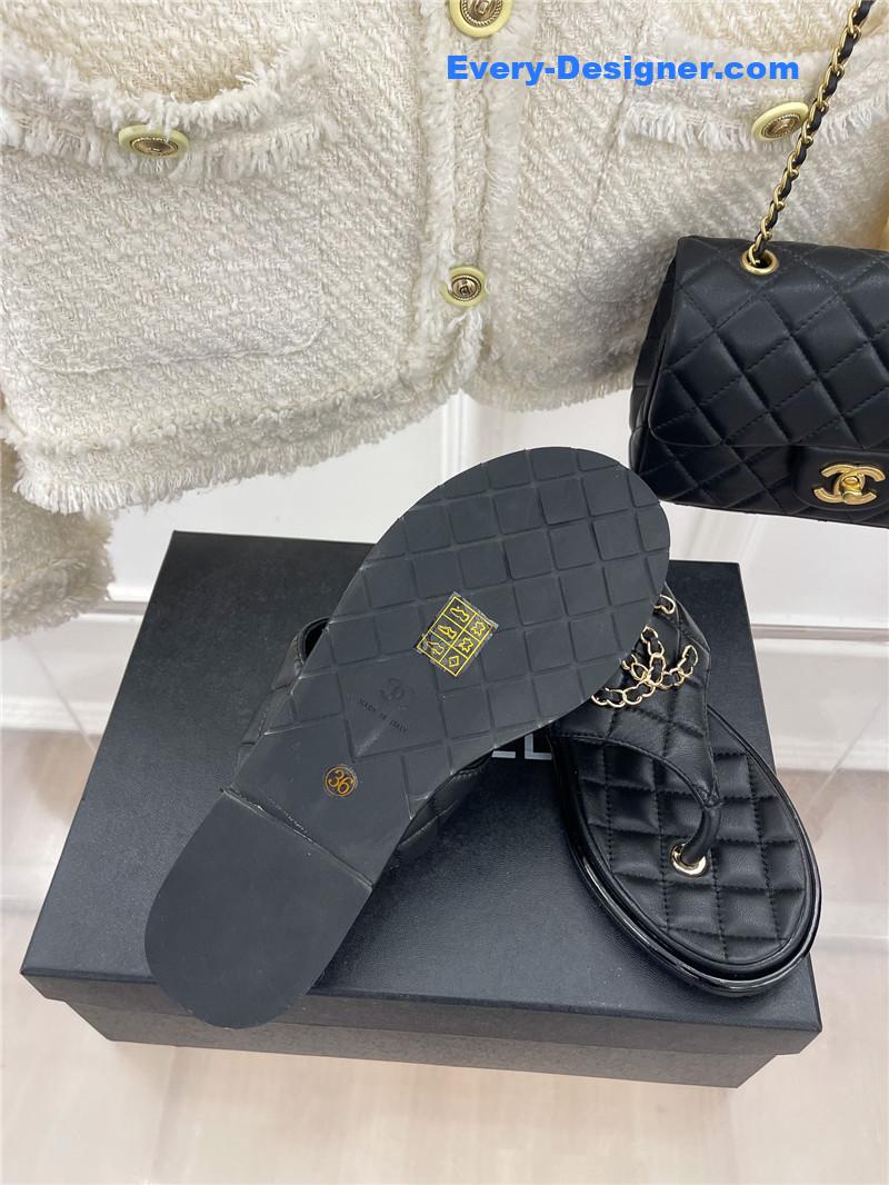 CC rhombus CC logo chain buckle flat slippers