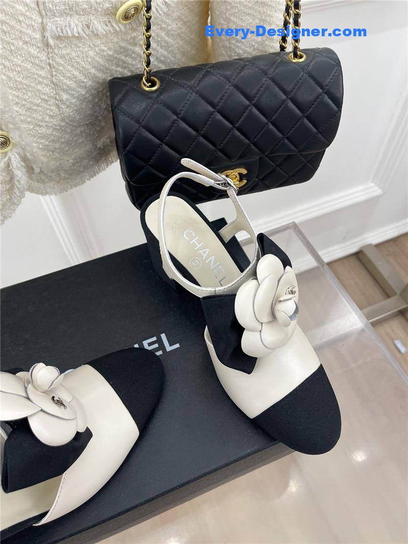 CC camellia bow chunky heel sandals