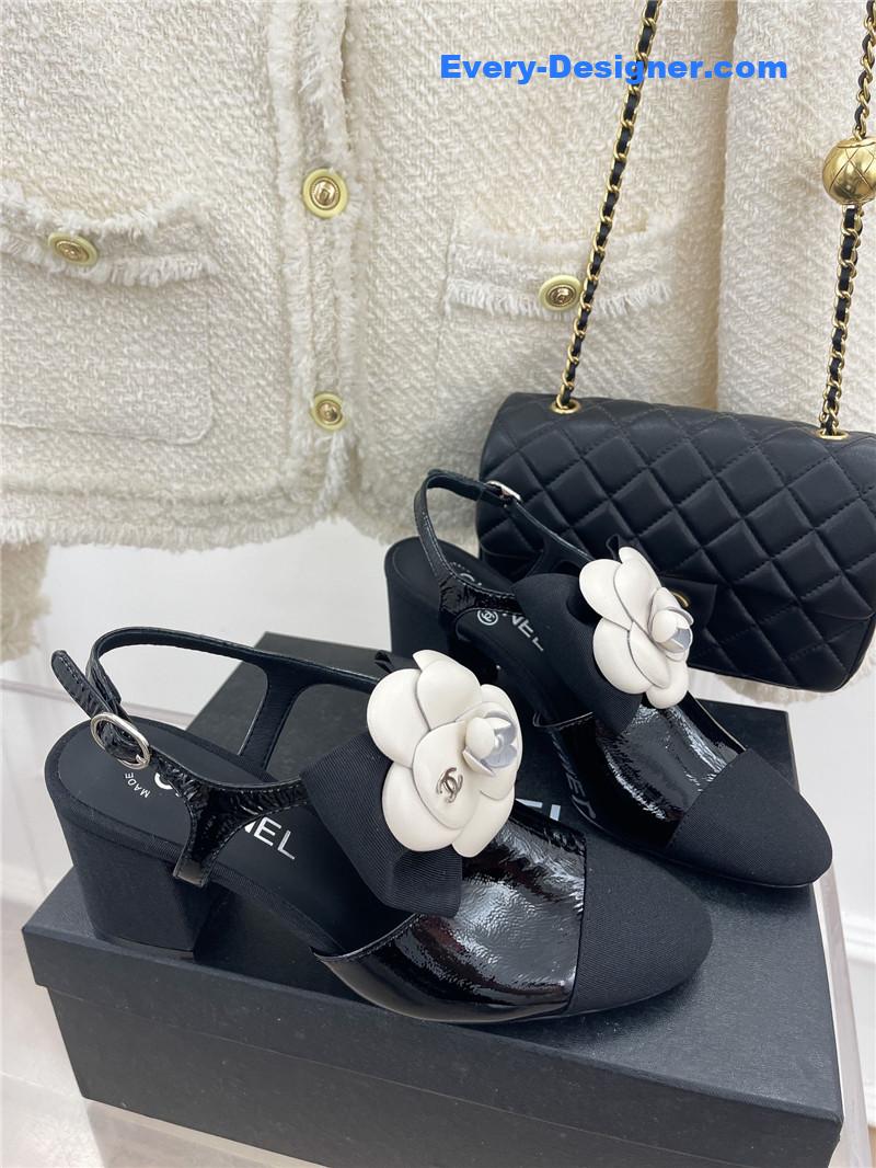 CC camellia bow chunky heel sandals