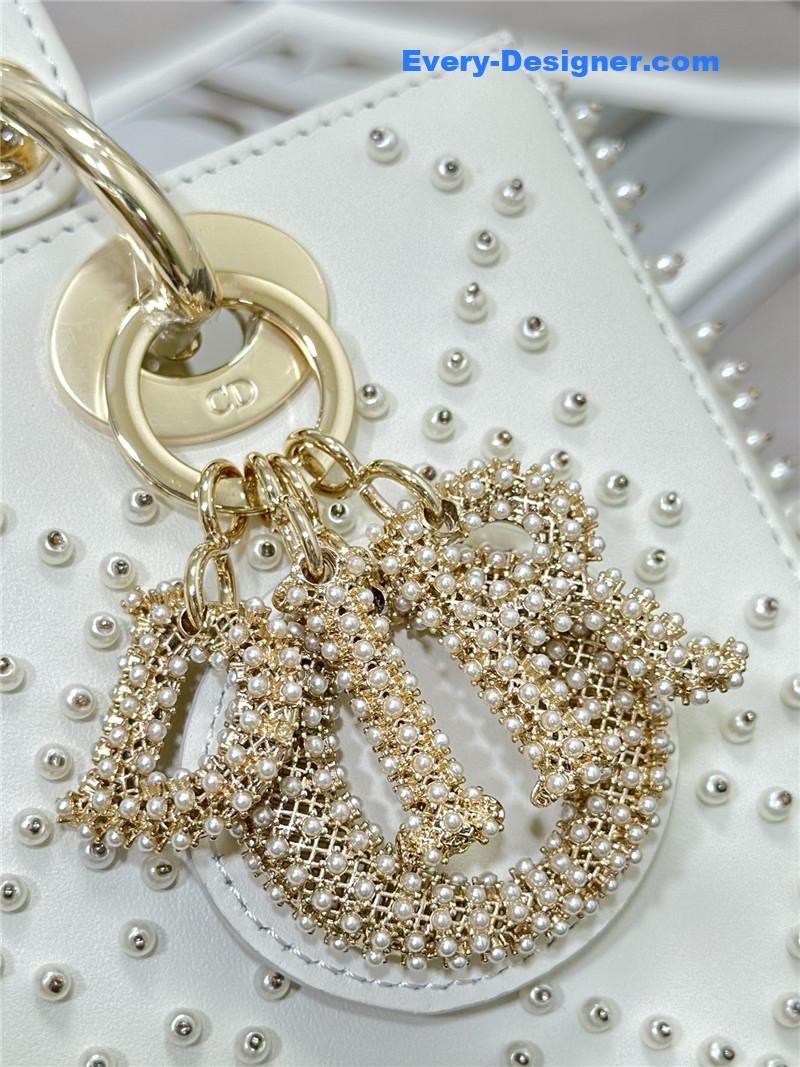 lady D10r five-frame embroidered white pearl bag