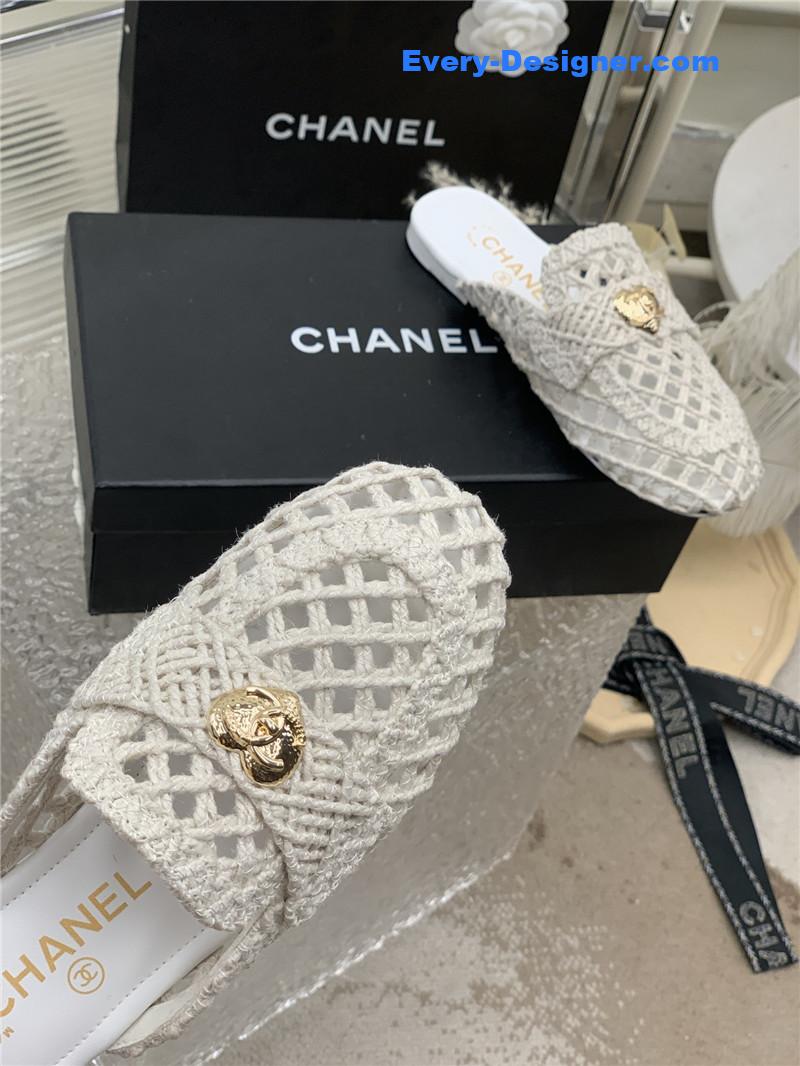 CC hollow Roman slippers