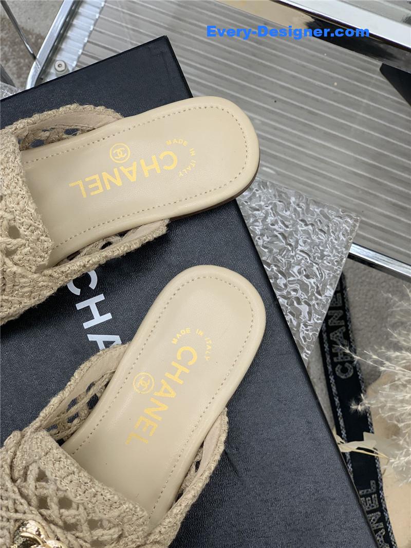 CC hollow Roman slippers