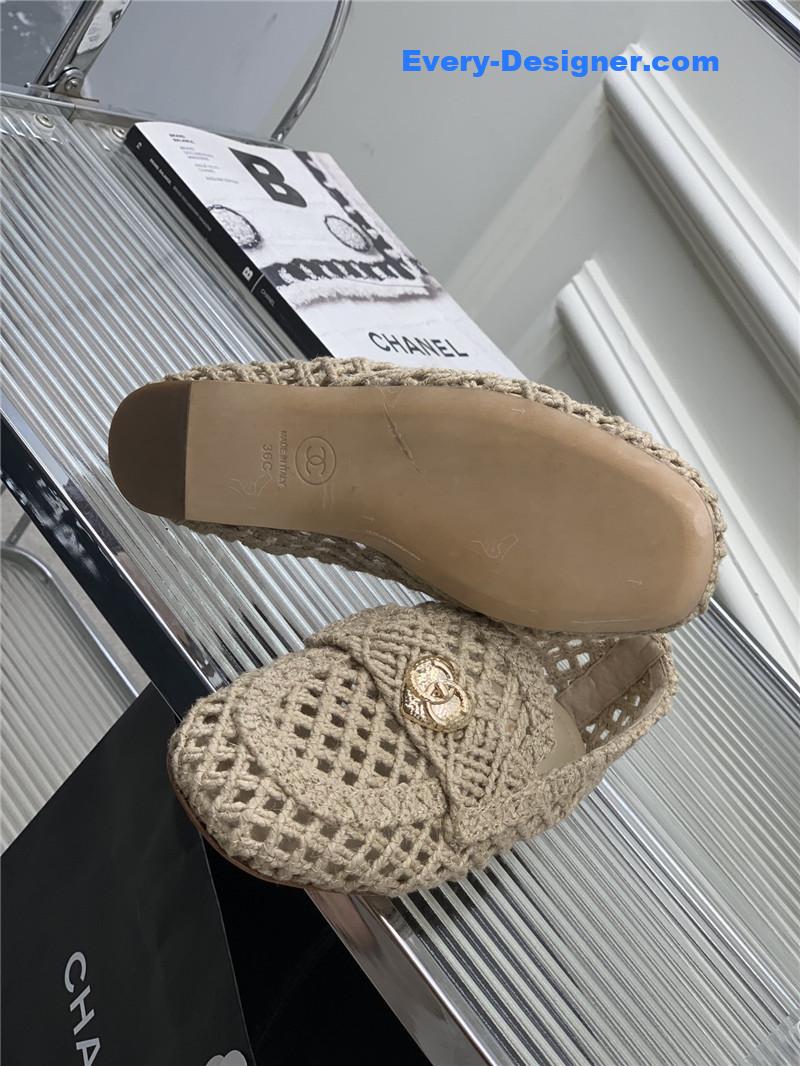 CC hollow Roman slippers