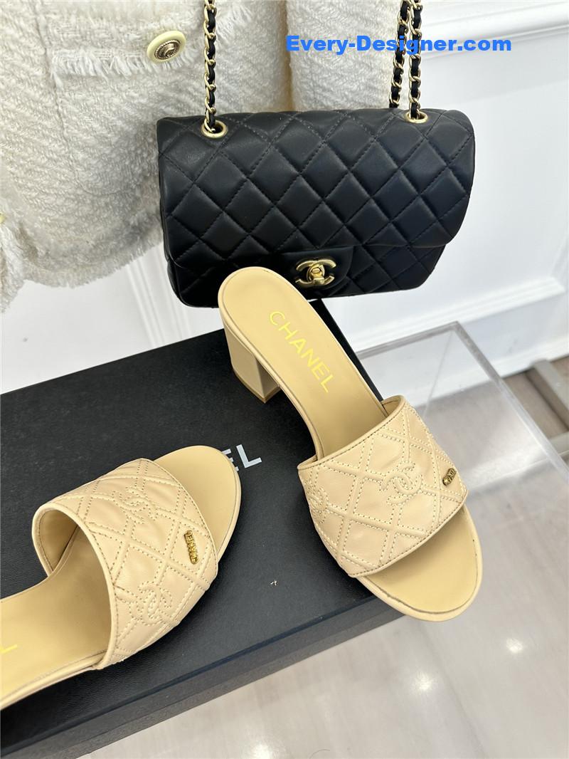 CC rhombus CC logo chunky heel slippers