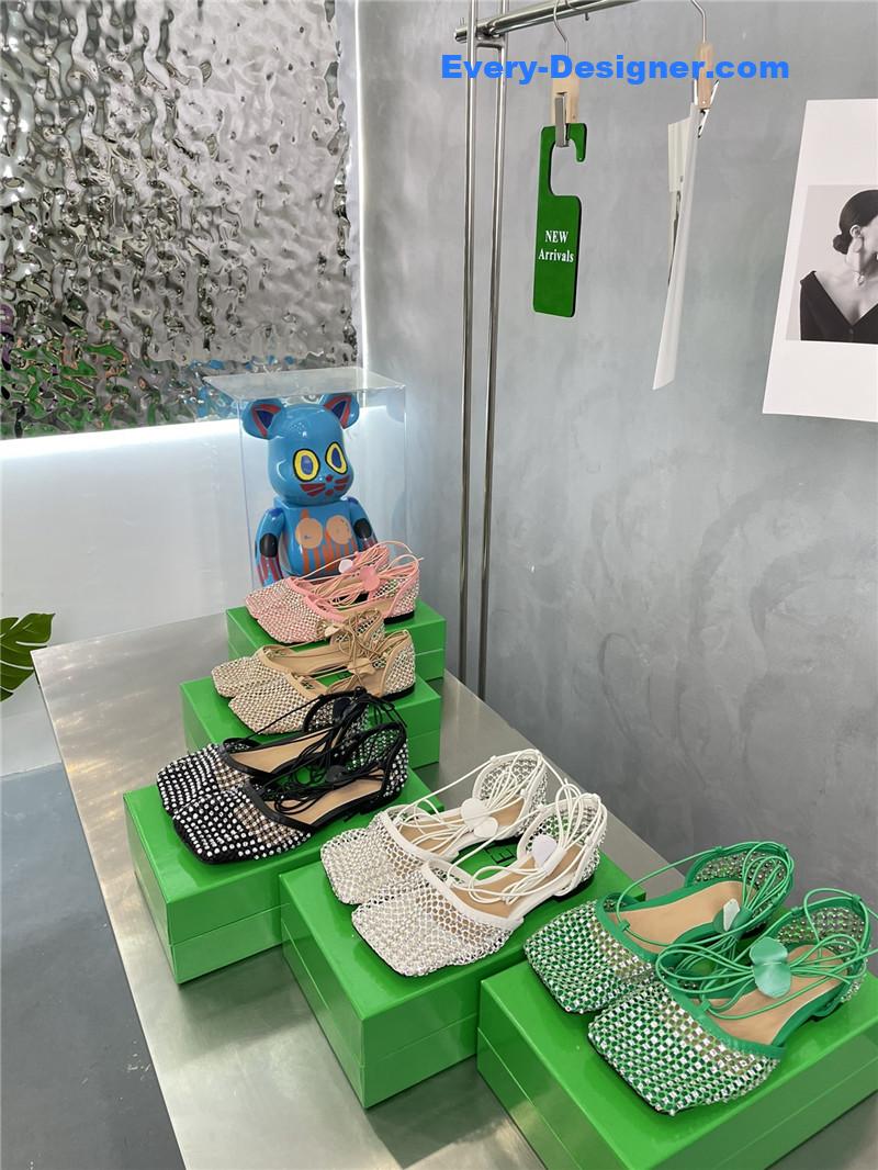 b0tt*ga ven*ta new mesh D1am0nd roman series sandals
