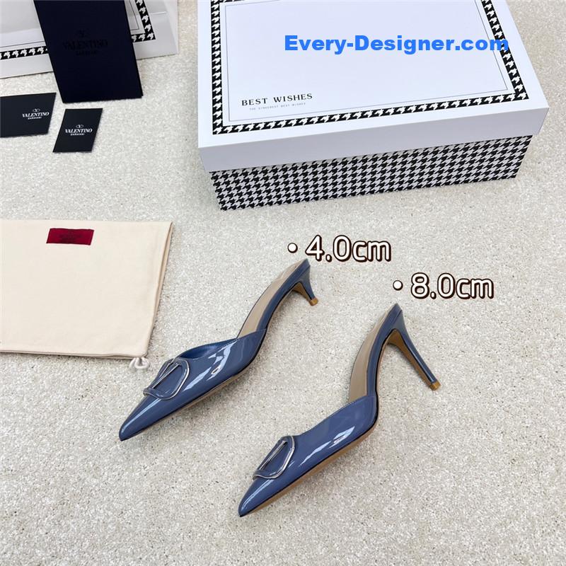 Va1e*ntin0 latest v logo buckle back air slippers