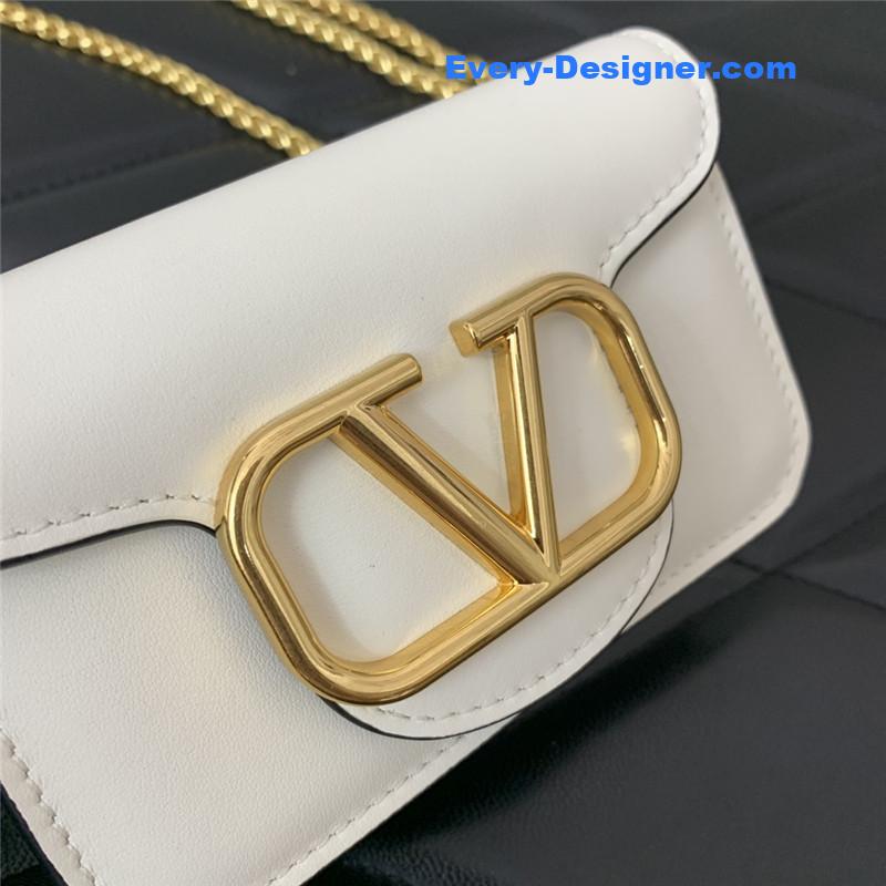 Va1e*ntin0 v logo leather bag