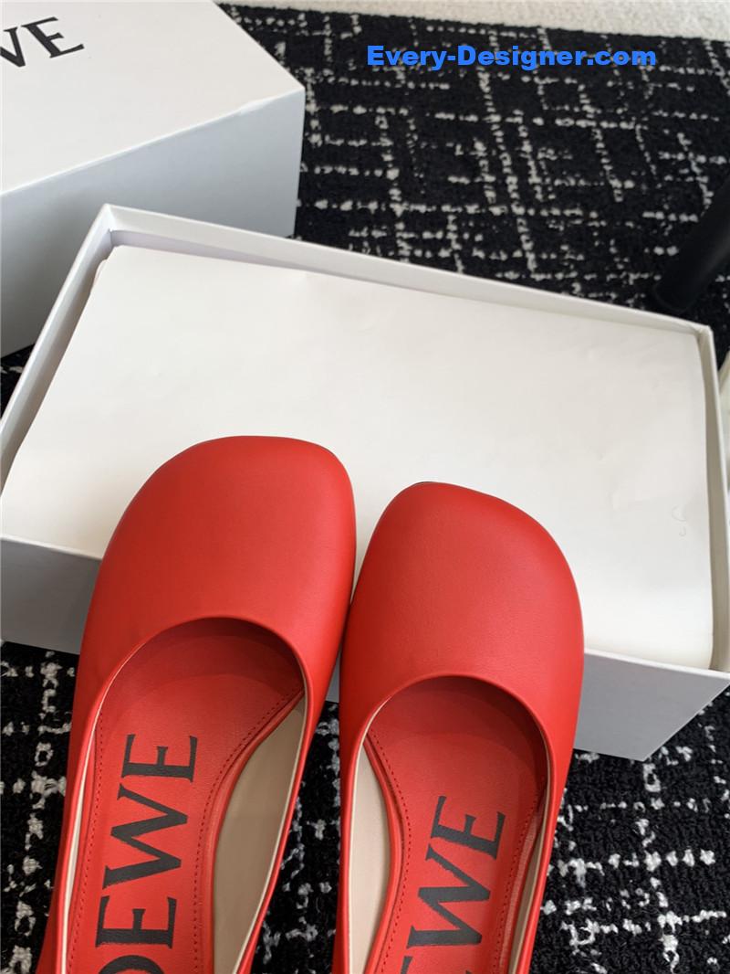 L0ew* round toe vase heel shoes