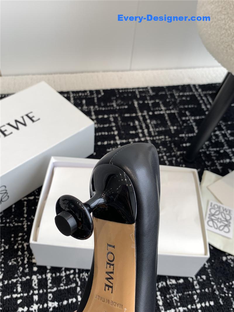 L0ew* round toe vase heel shoes