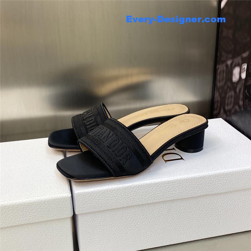 D10r new flip flops color matching women’s shoes